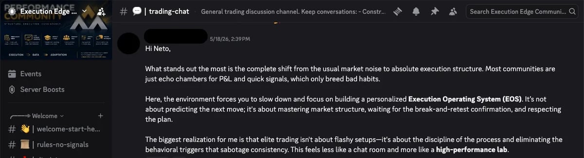 Screenshot of a trading chat discussion about market structure, break confirmations, and execution strategies for traders